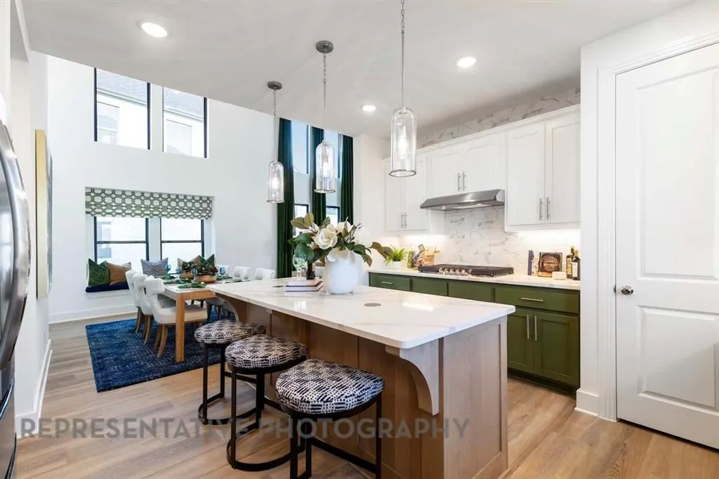 7425 Moon Chase Trail
