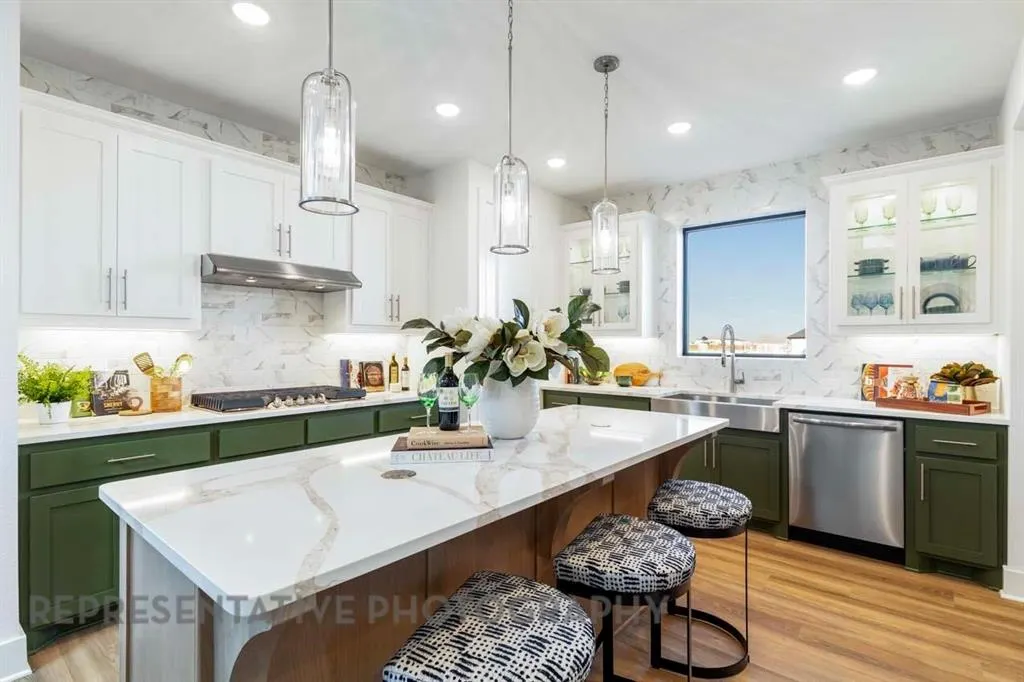 7425 Moon Chase Trail