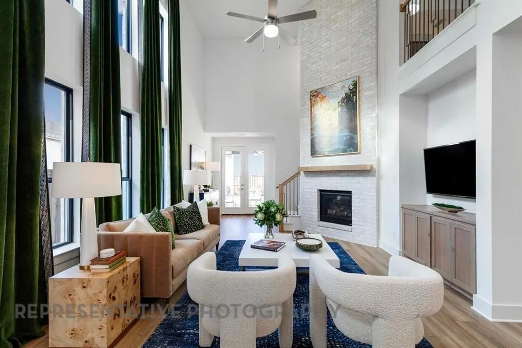 7425 Moon Chase Trail