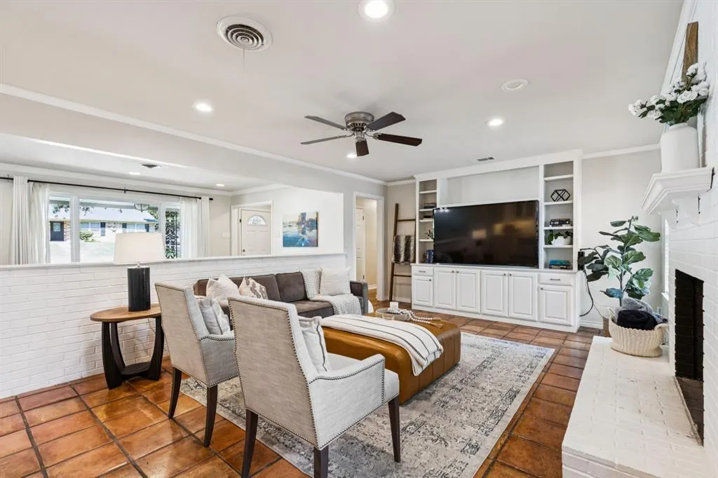 9910 Lanshire Drive