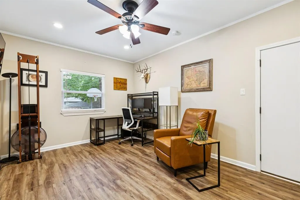 9910 Lanshire Drive