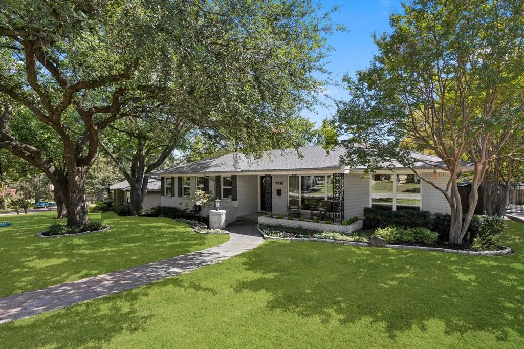 9910 Lanshire Drive