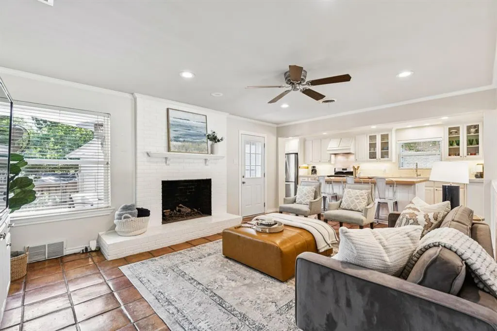 9910 Lanshire Drive
