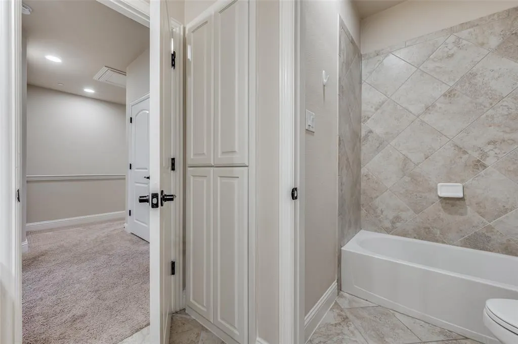 1213 Pebblebrook Lane