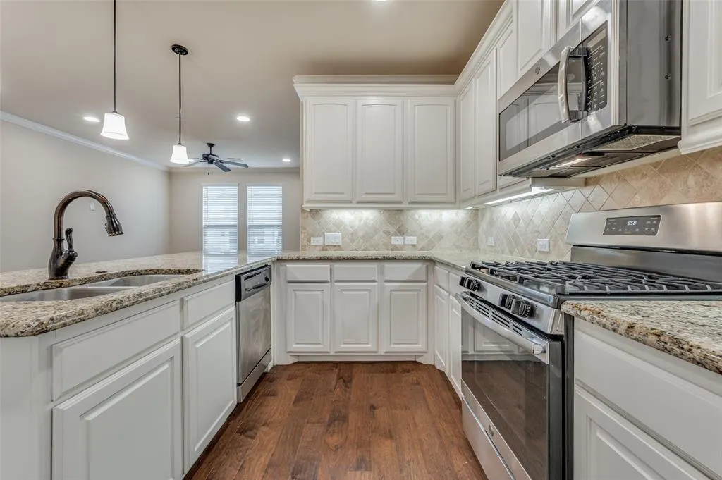 1213 Pebblebrook Lane