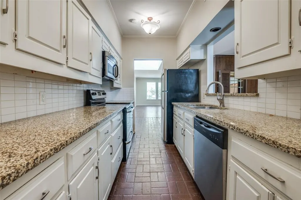 7434 Wellcrest Drive