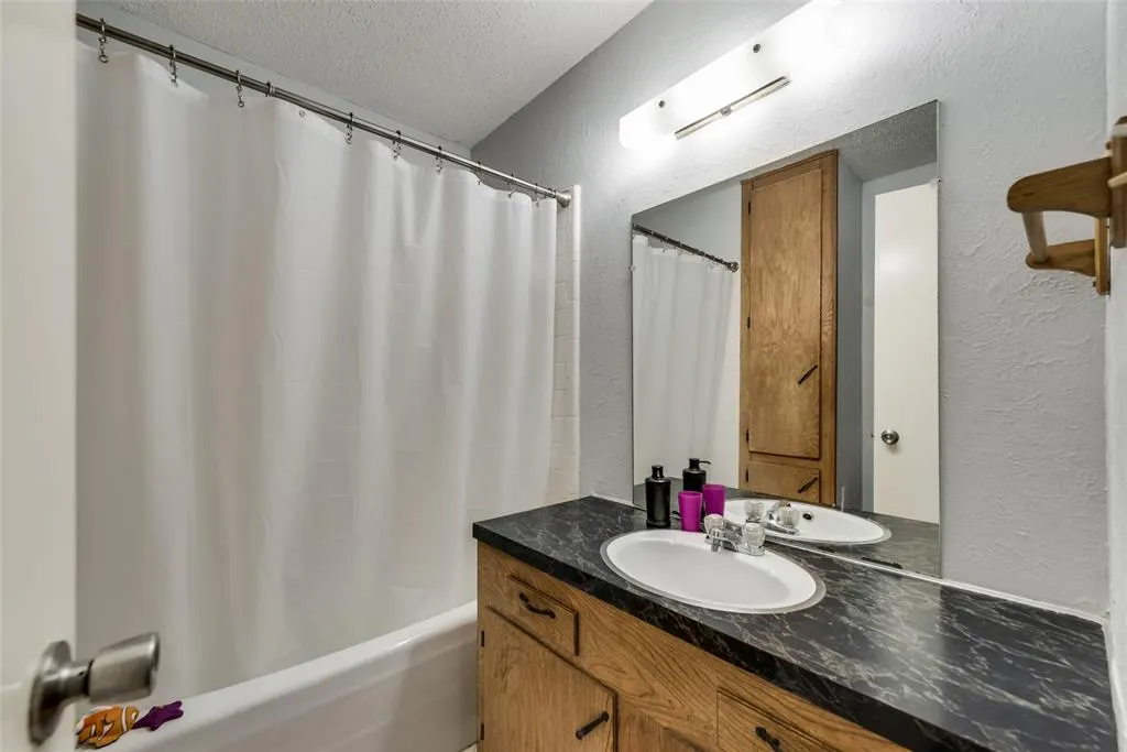 12816/12818 Pandora Drive
