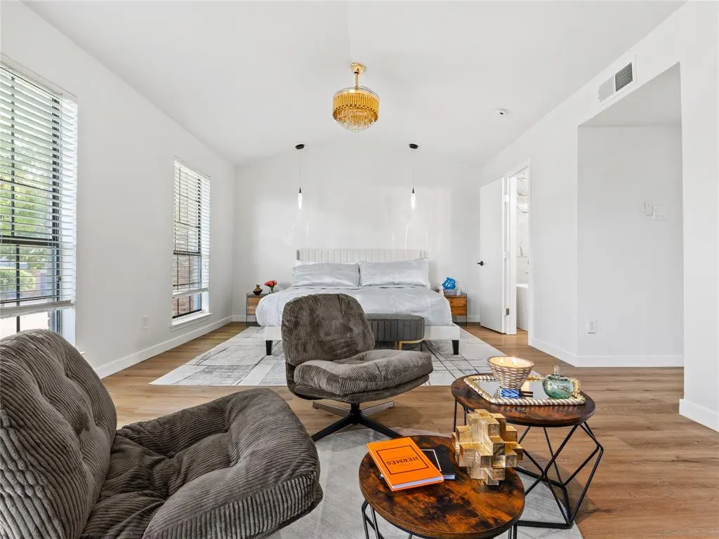 3101 Townbluff Drive, #922