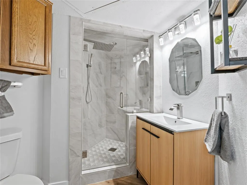 3101 Townbluff Drive, #922
