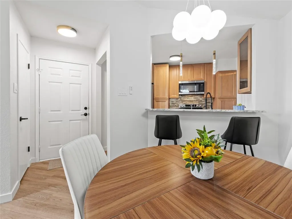 3101 Townbluff Drive, #922