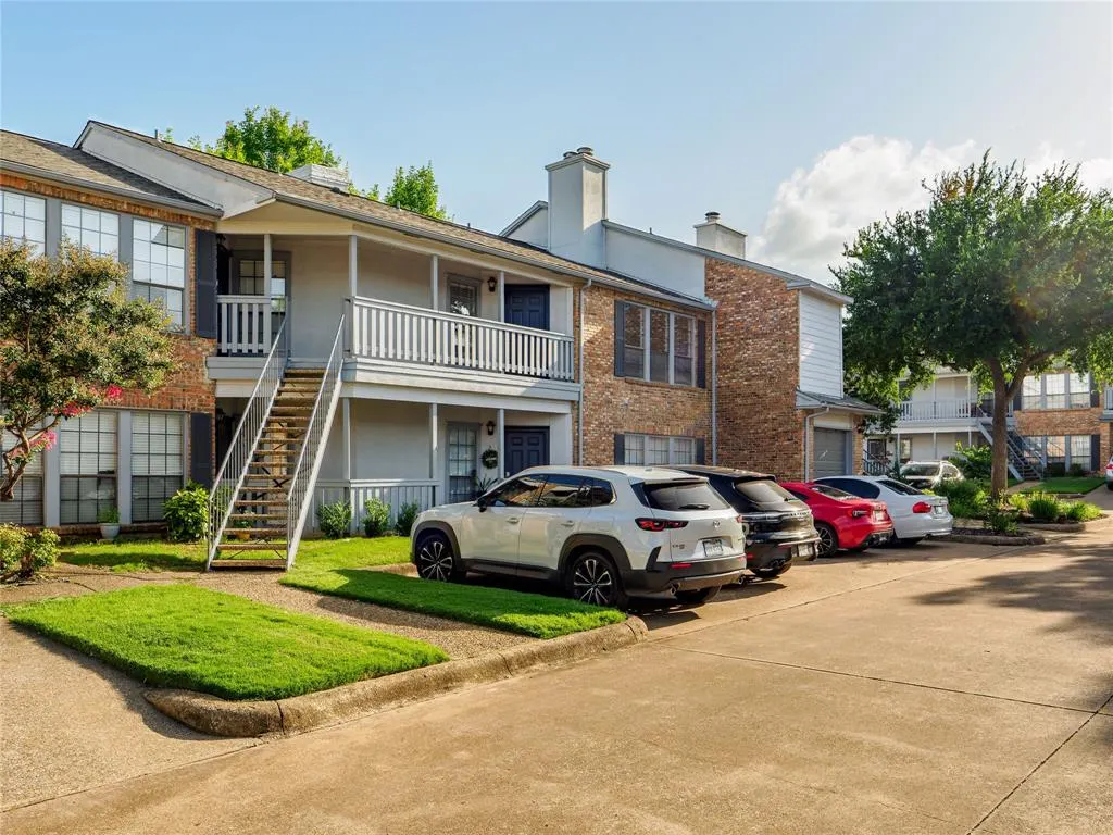 3101 Townbluff Drive, #922