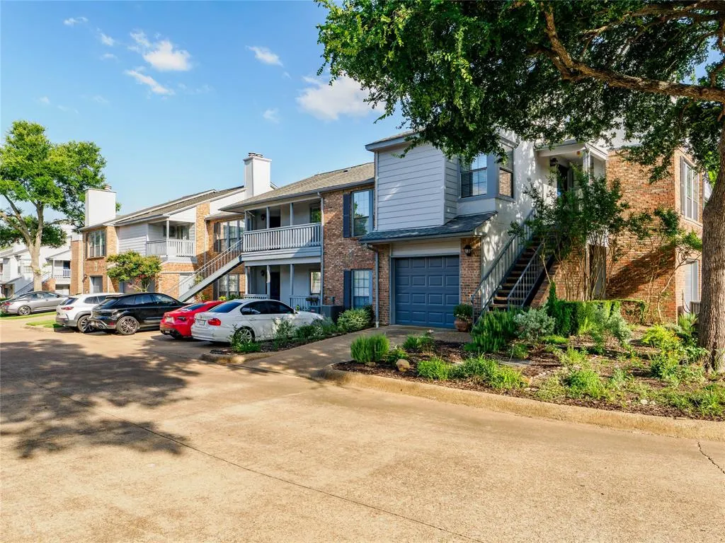 3101 Townbluff Drive, #922