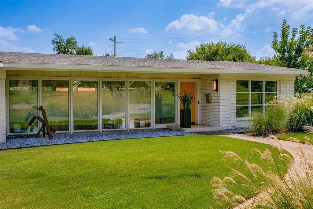 7806 Midbury Drive