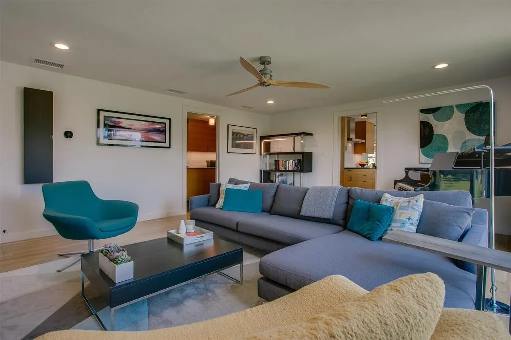 7806 Midbury Drive