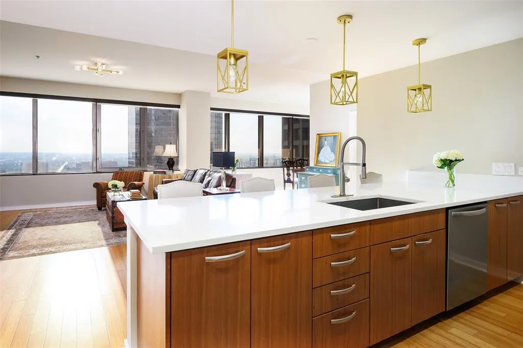 1200 Main Street, #2406