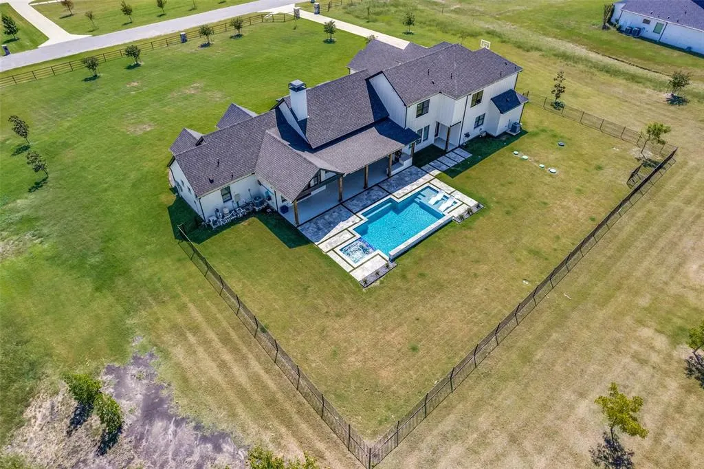2297 White Stag Road
