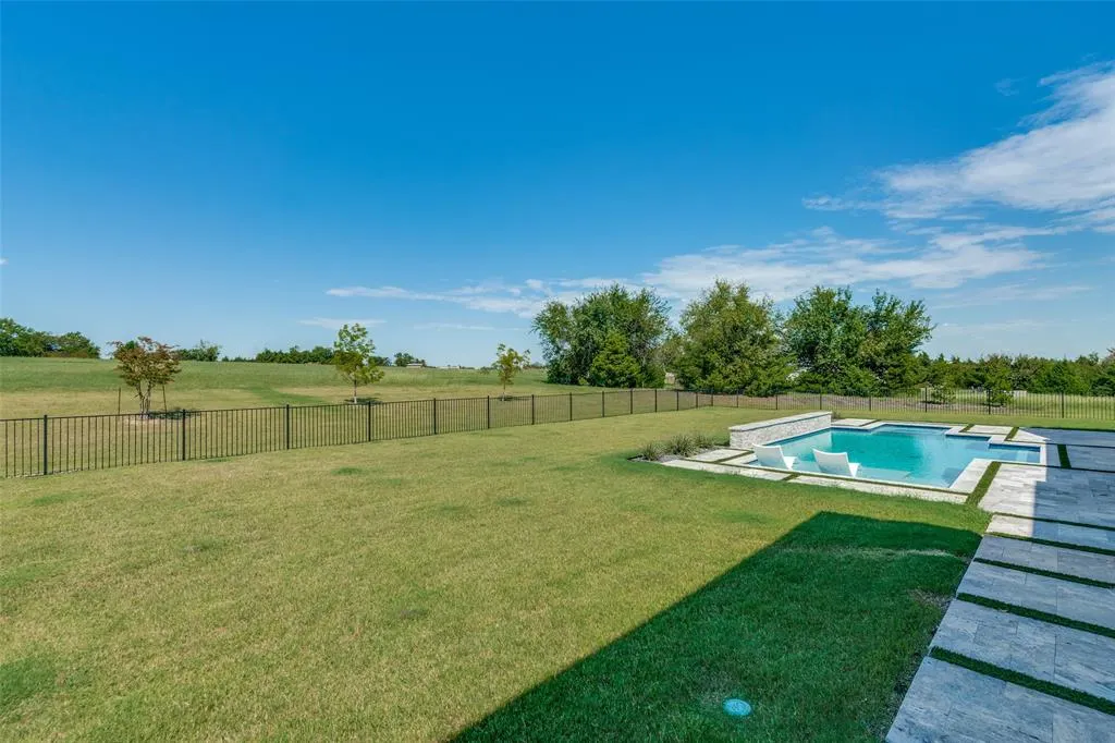 2297 White Stag Road