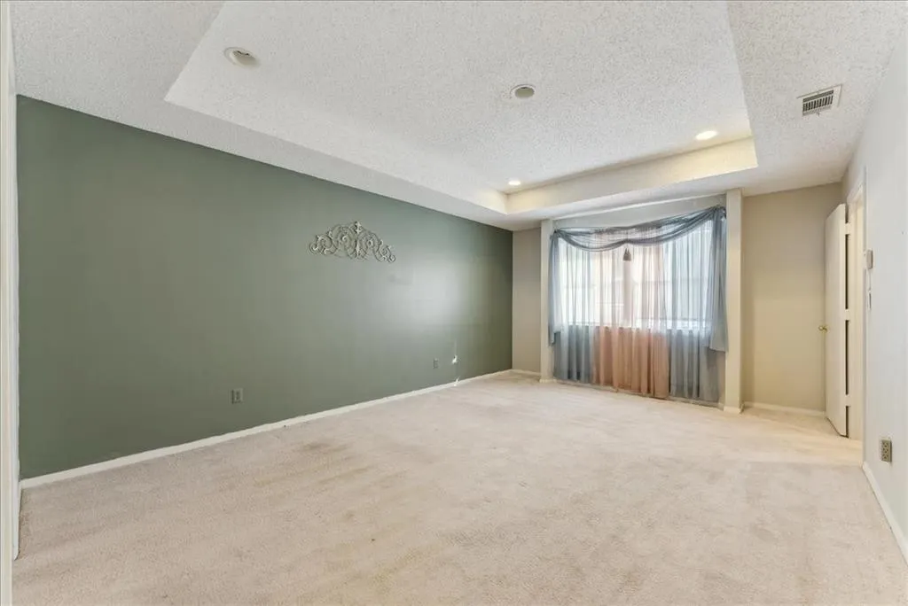 5951 Preston Valley Drive