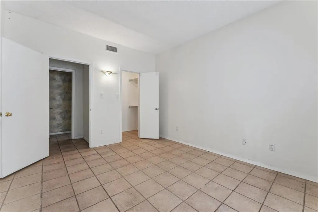 5951 Preston Valley Drive