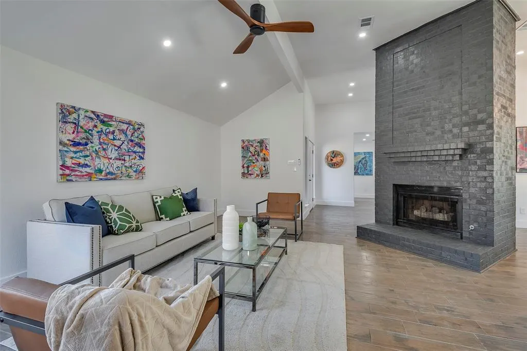 5607 Emrose Circle
