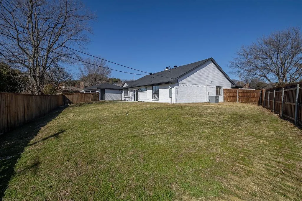 5607 Emrose Circle