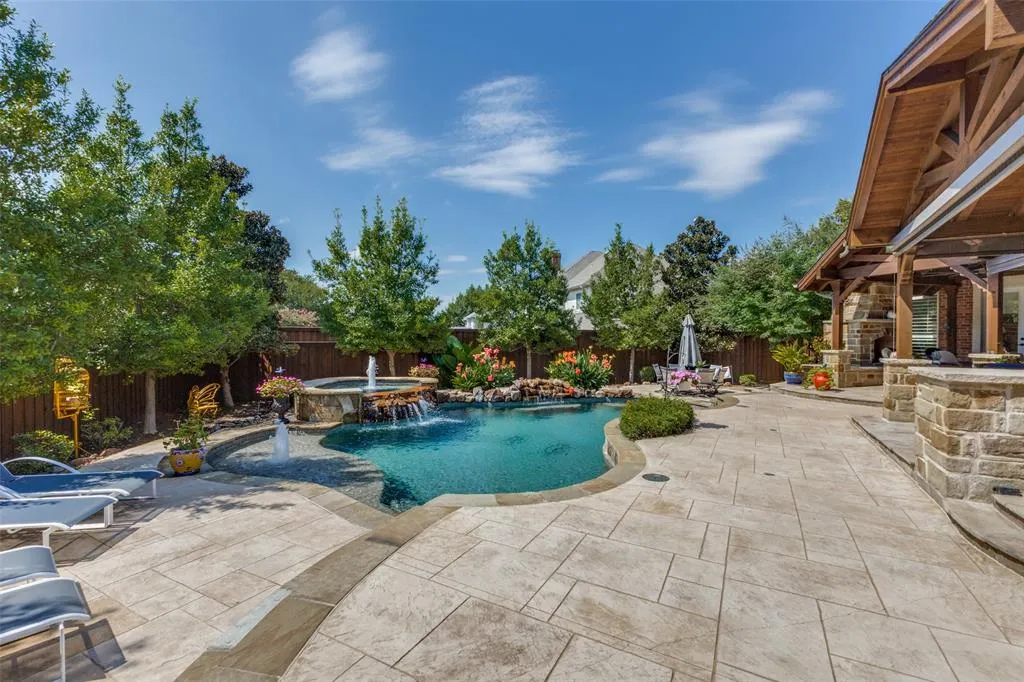 4100 Lorimar Drive
