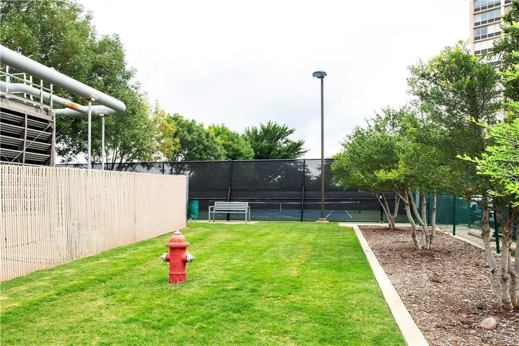 6211 W Northwest Highway, #G514