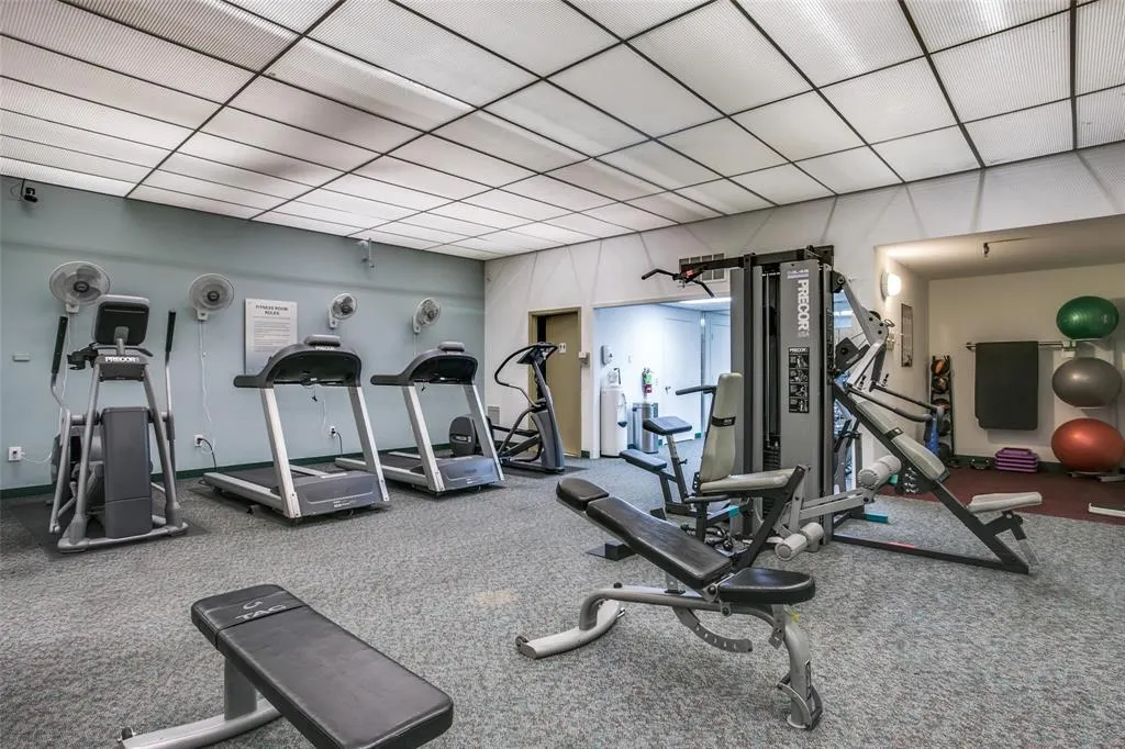 6211 W Northwest Highway, #G514