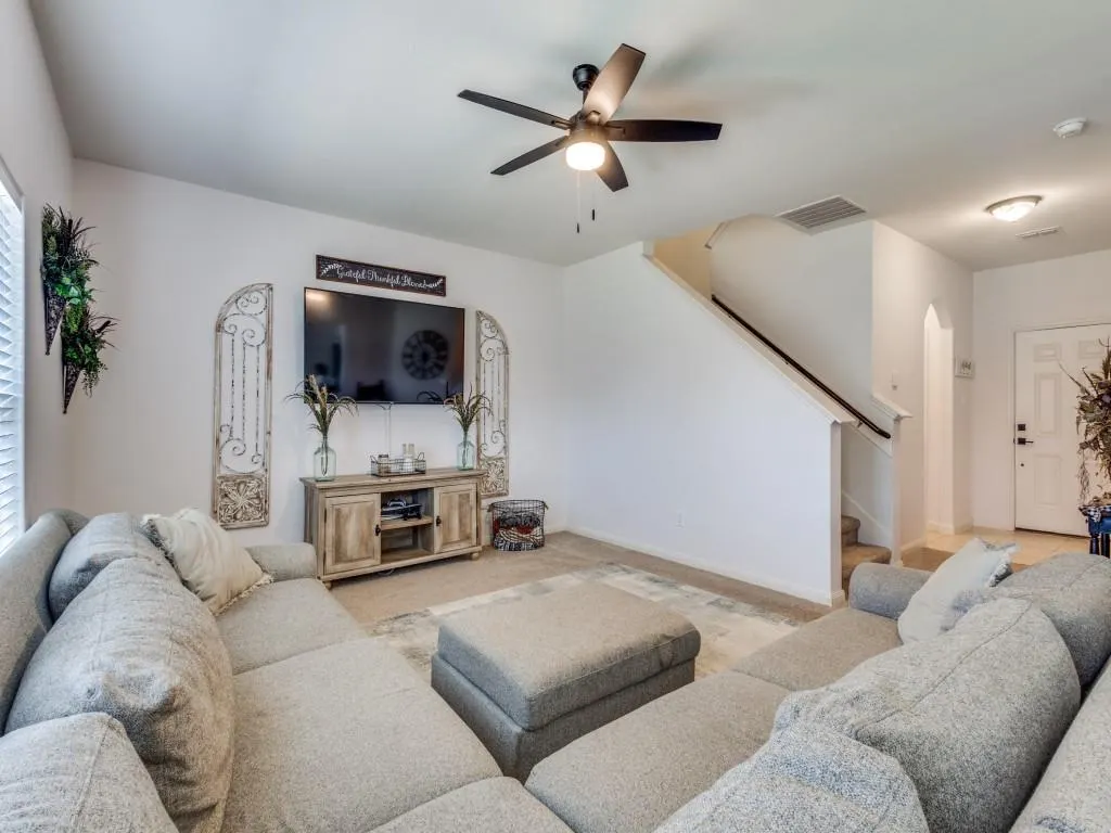 157 Lamont Road