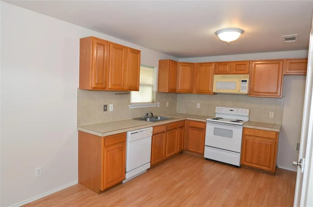 13227 Alsatian Court