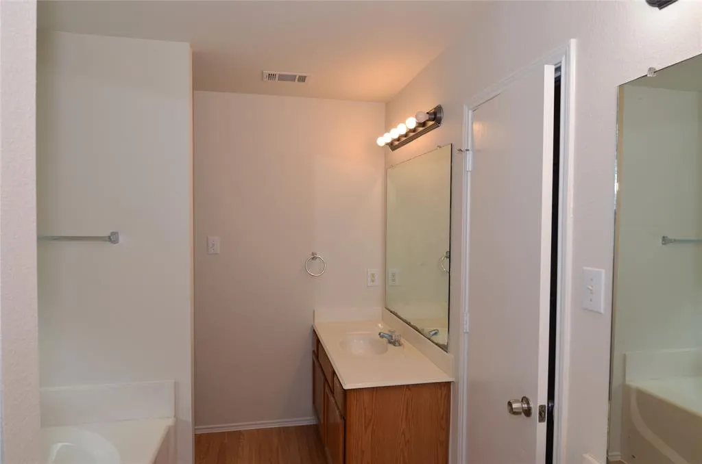 13227 Alsatian Court
