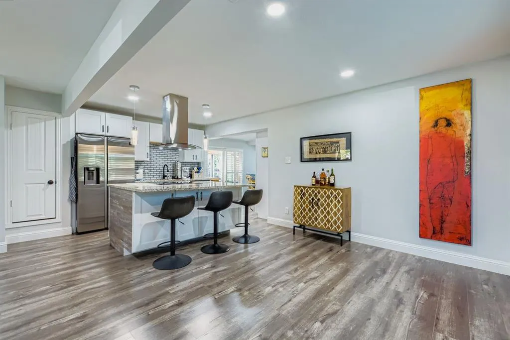 2506 Highwood Drive
