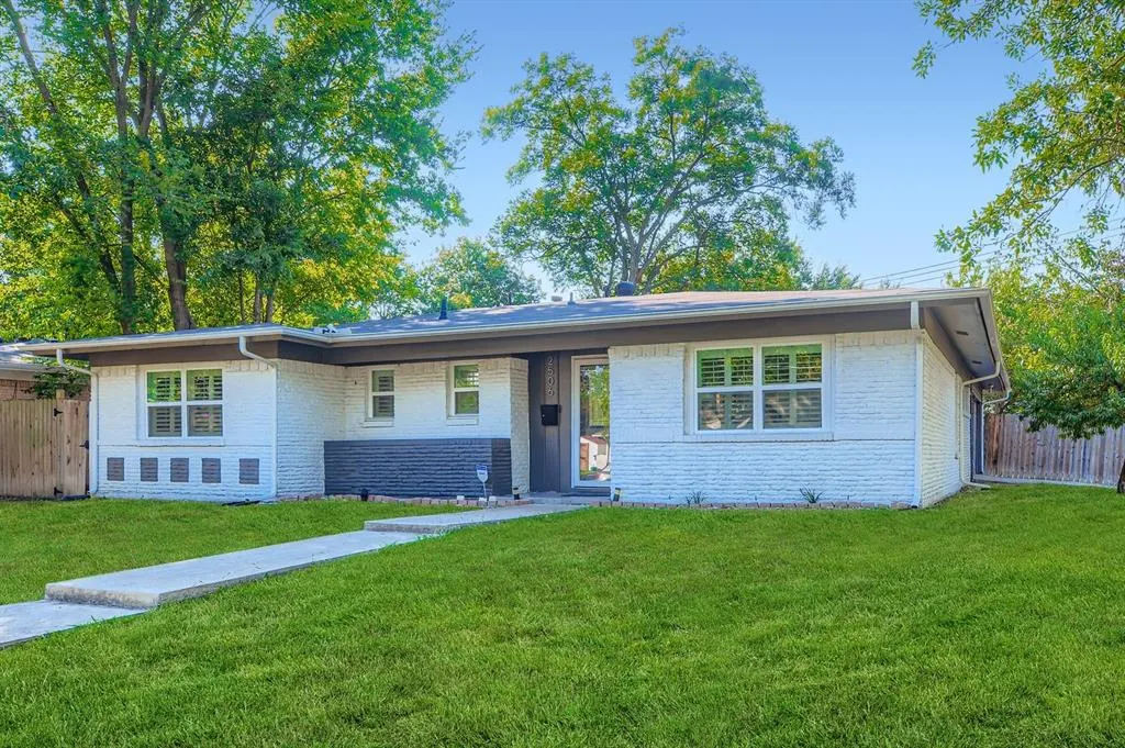 2506 Highwood Drive