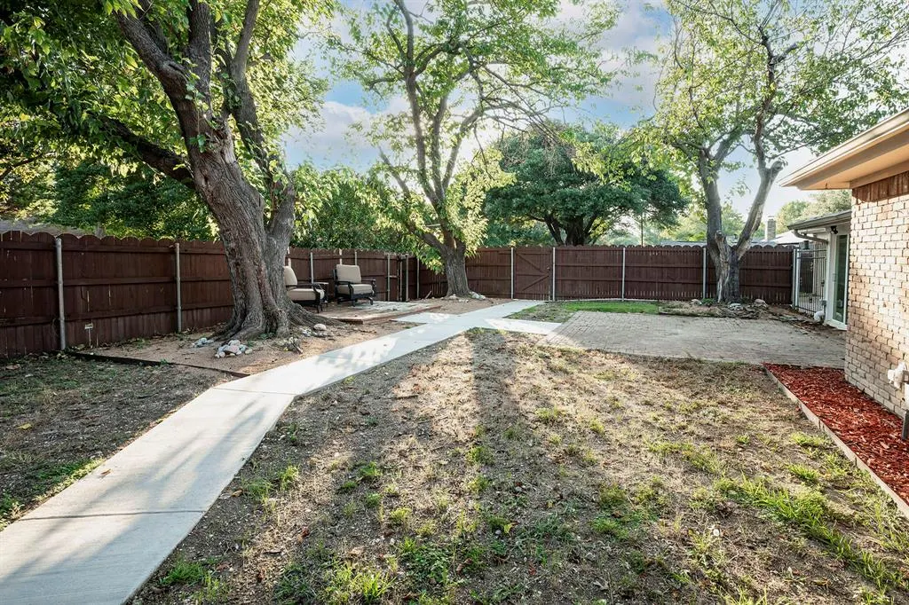 1916 Westridge Drive