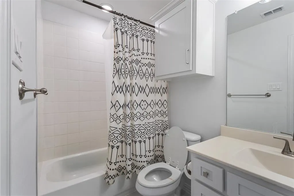 1209 Seurat Court