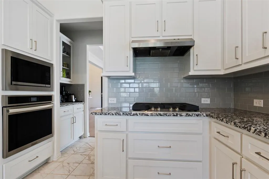 1209 Seurat Court