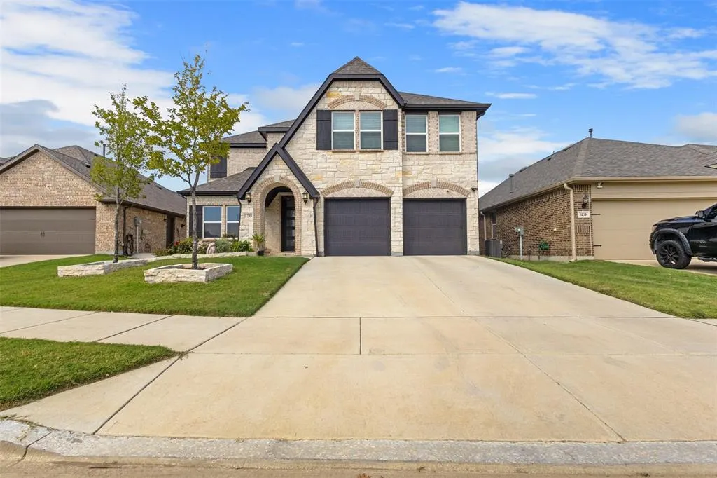 1209 Seurat Court