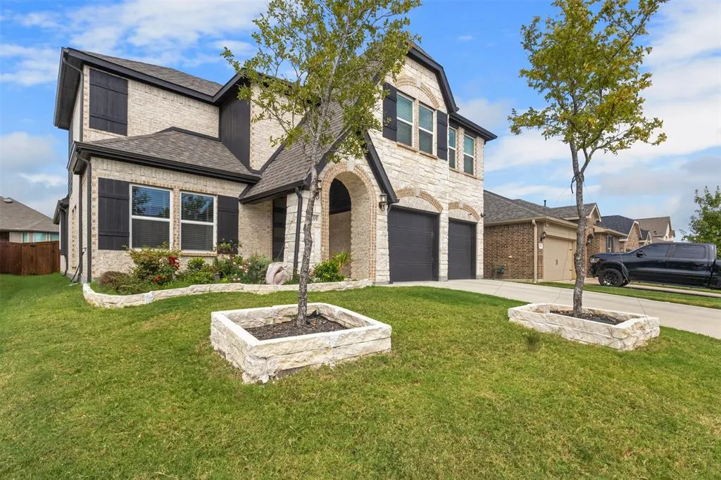 1209 Seurat Court