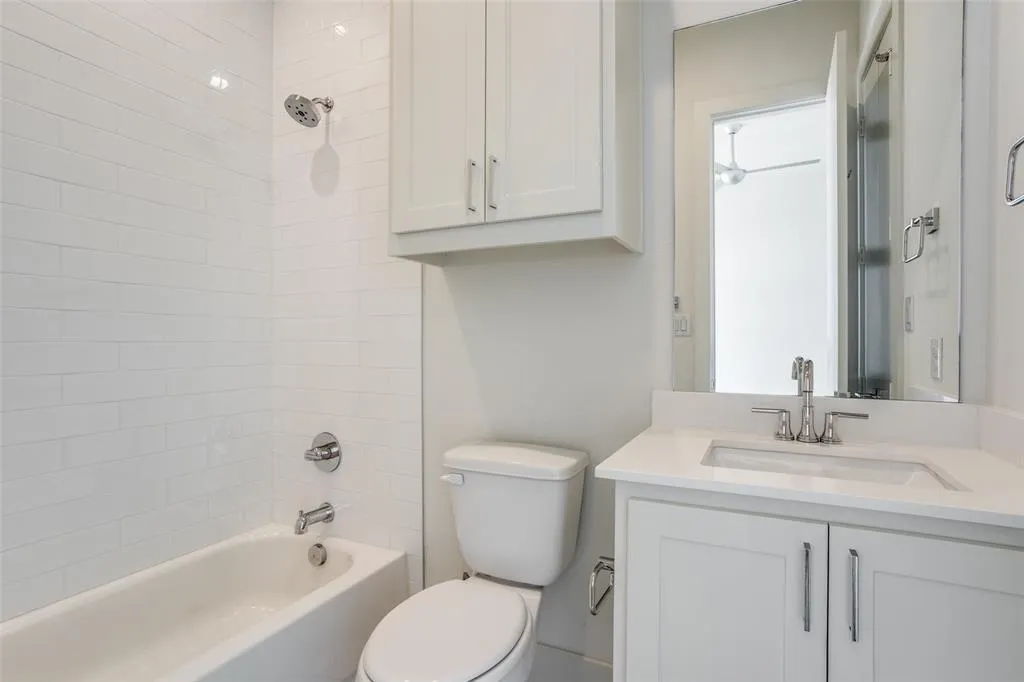 4908 Manett Street, #101