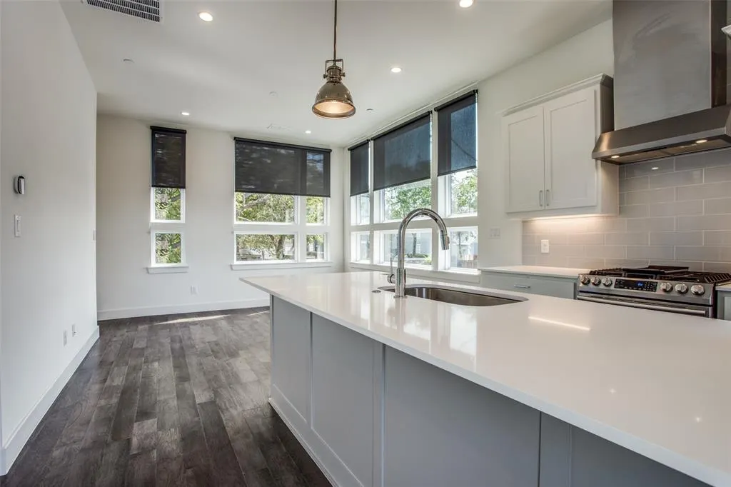 4908 Manett Street, #101