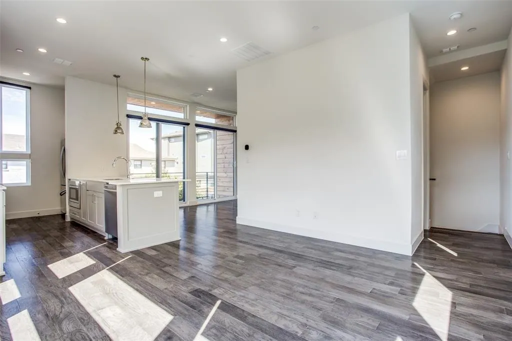 4908 Manett Street, #101