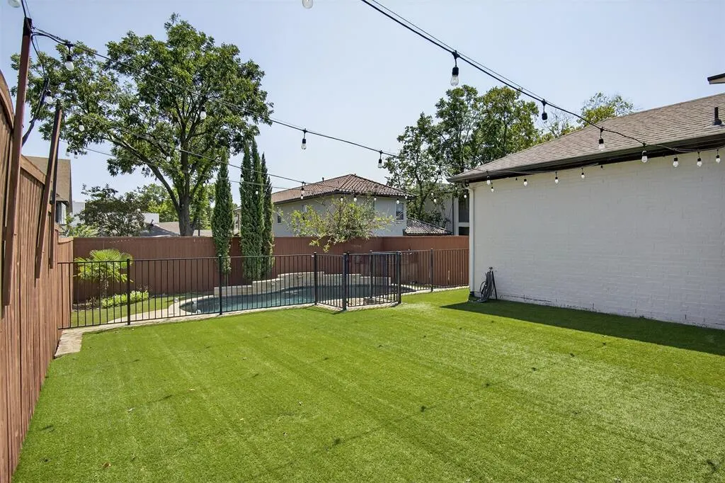 5328 Manett Street