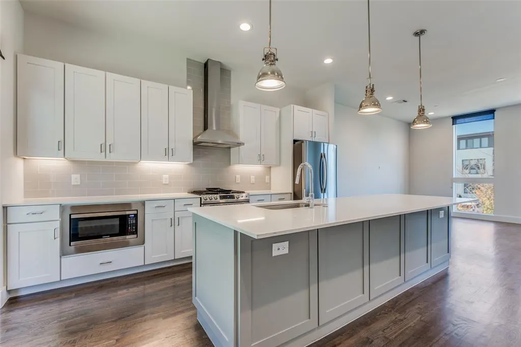 2128 Ashby Street, #402