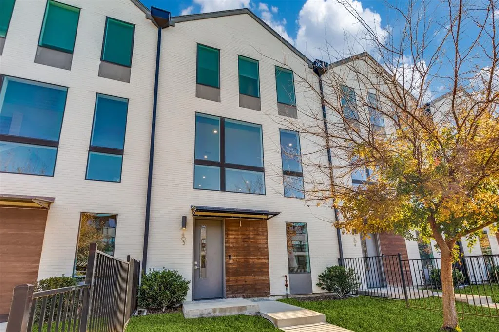2128 Ashby Street, #402