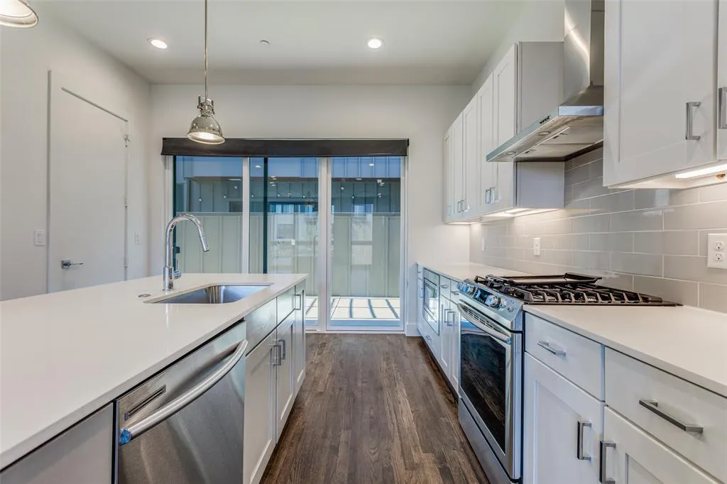 2128 Ashby Street, #402