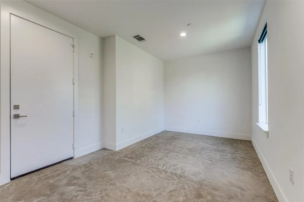 2128 Ashby Street, #402
