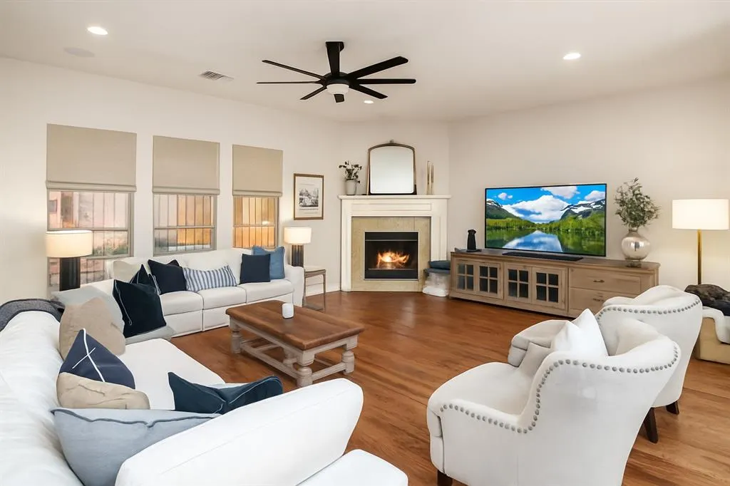 1715 San Jacinto Drive