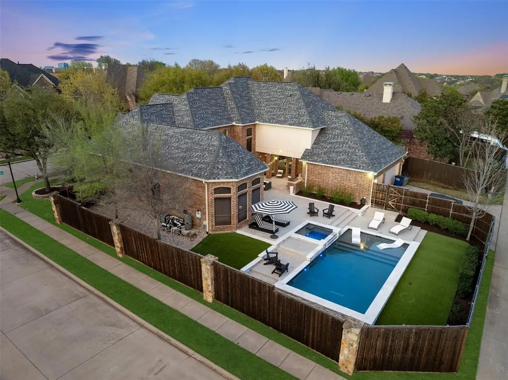 1715 San Jacinto Drive