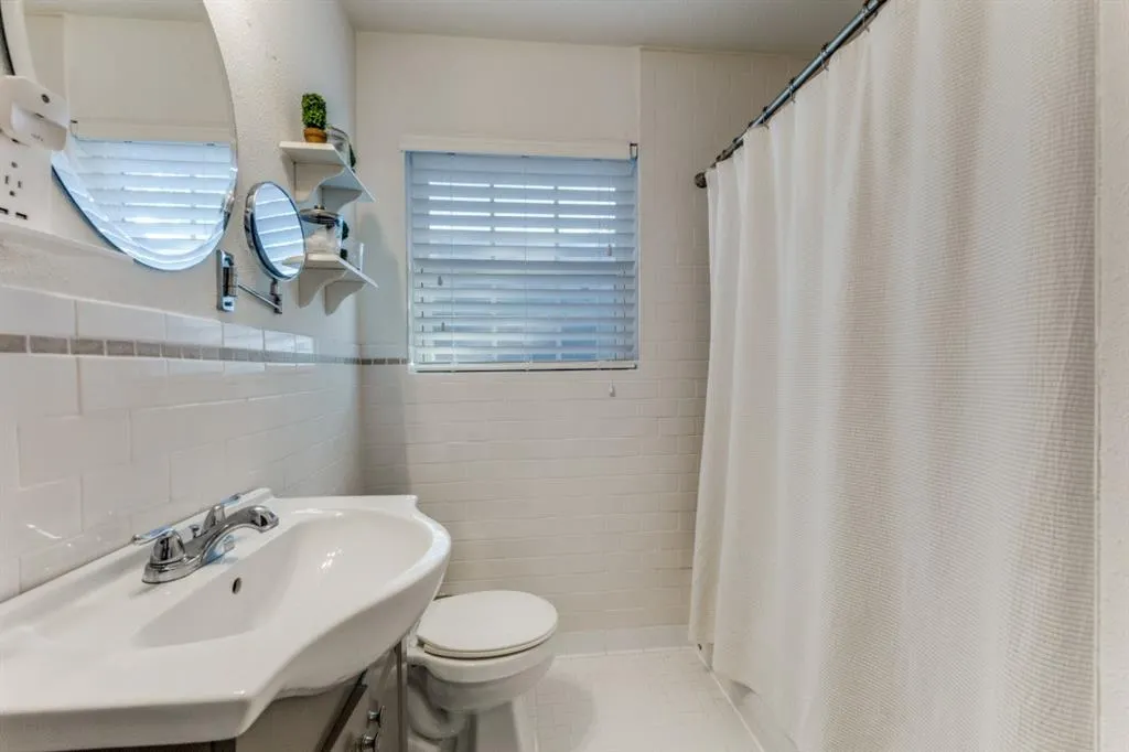 10107 Pinecrest Drive