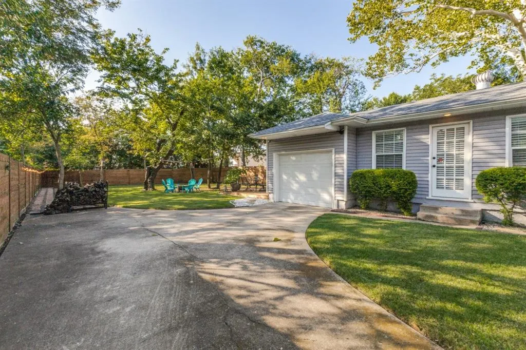 10107 Pinecrest Drive